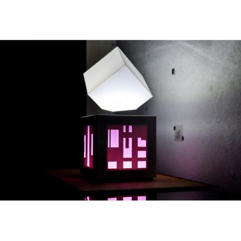 Lampe en lévitation avec enceinte intégrée SOUNDKUB - MagneticLand Lampe en lévitation avec enceinte intégrée SOUNDKUB - MagneticLand